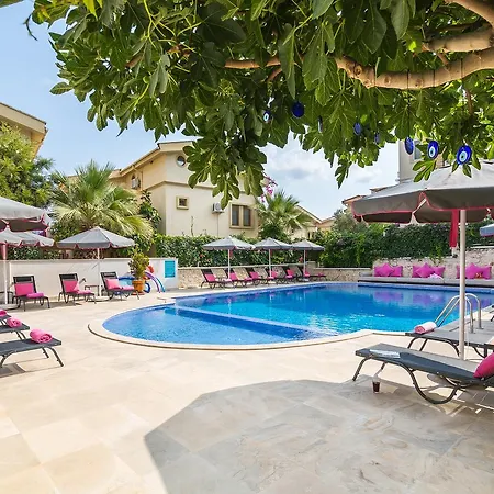 Garden Suites Калкан